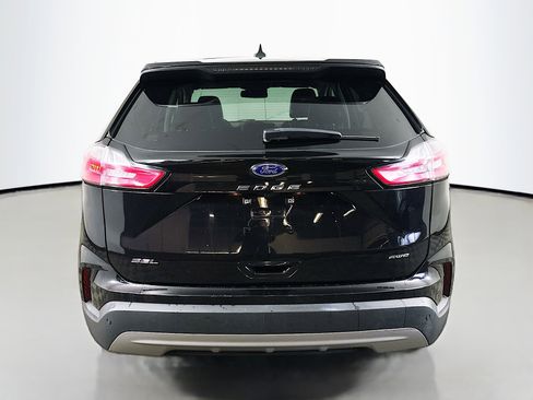 Used 2022 Ford Edge SEL image 6