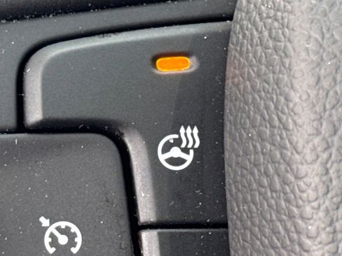 Used 2024 Cadillac XT4 Luxury w/ Cold Weather Package image 35