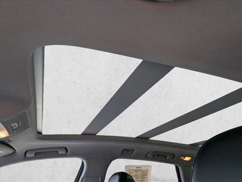 Used 2015 Audi Q5 2.0T Premium Plus w/ Technology Package image 17