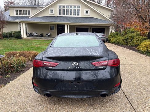 Used 2018 INFINITI Q60 3.0t Luxe w/ Sensory Package 3.0T Luxe image 9