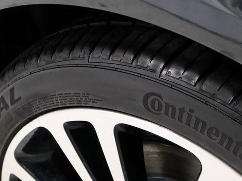 Used 2020 Jaguar XF Prestige image 19