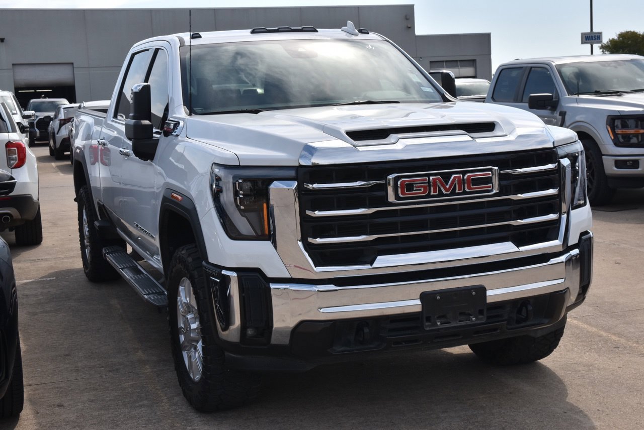 Used 2024 GMC Sierra 2500 SLT w/ SLT Convenience Package AWD/4WD image 4