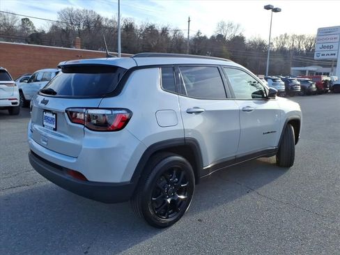 New 2026 Jeep Compass Latitude image 4