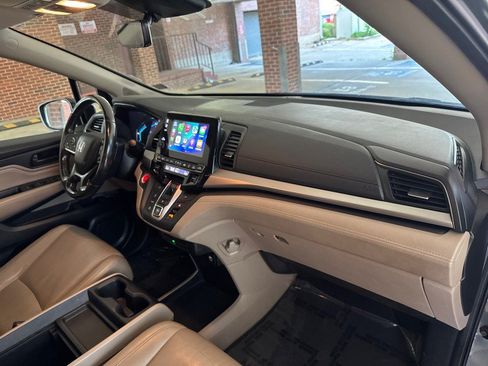 Used 2018 Honda Odyssey Touring image 22