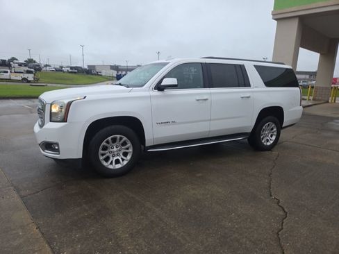 Used 2018 GMC Yukon XL SLT RWD image 4