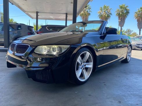 Used 2011 BMW 328i Convertible RWD image 2