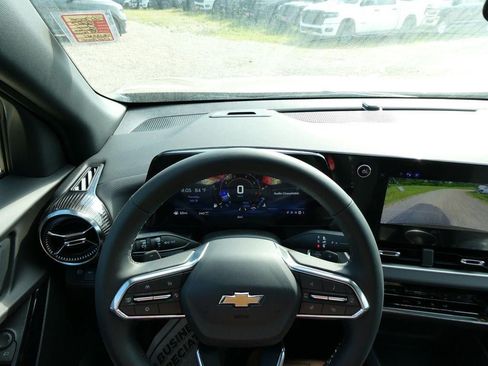 New 2027 Chevrolet Equinox LT AWD/4WD image 22