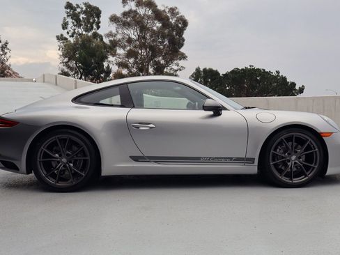 Certified 2019 Porsche 911 Carrera T image 8