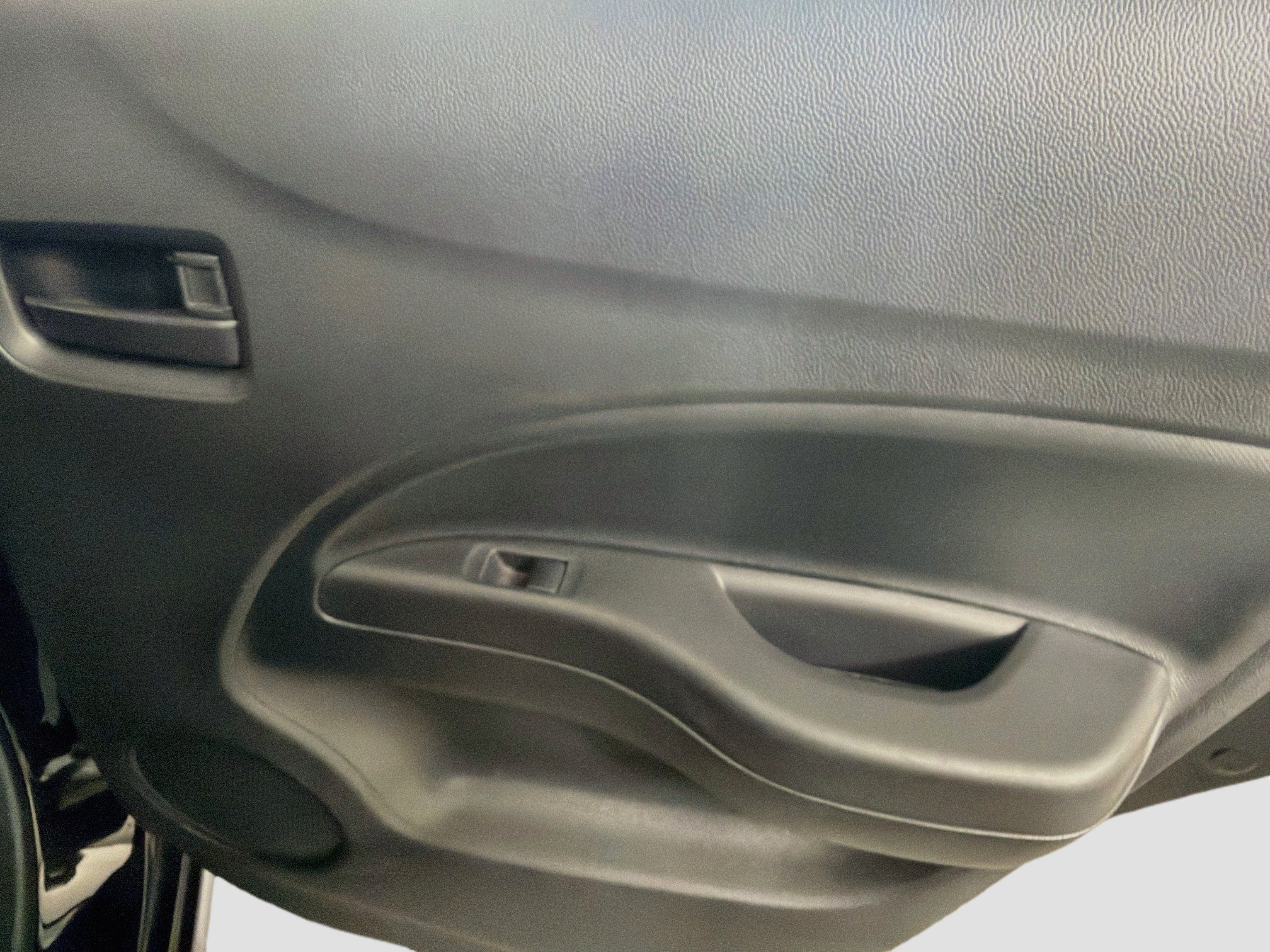 Used 2024 Mitsubishi Mirage ES FWD image 27