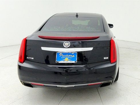 Used 2013 Cadillac XTS Platinum w/ Driver Assist Package image 7