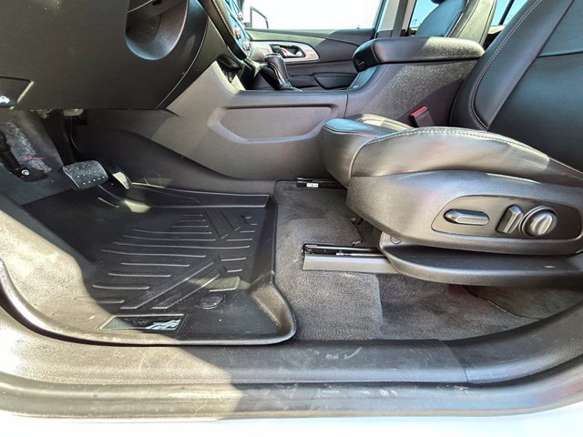 Used 2020 Chevrolet Traverse RS AWD/4WD image 32