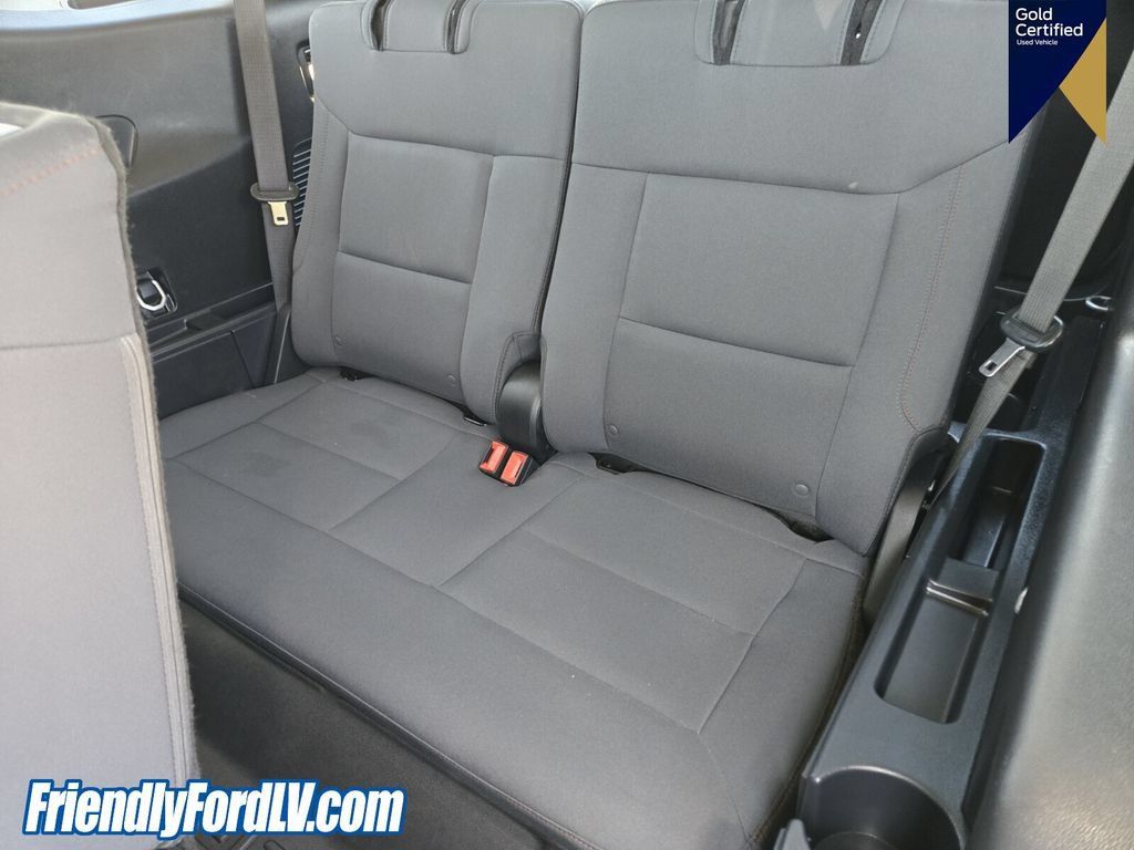 Certified 2025 Ford Explorer Active RWD image 13