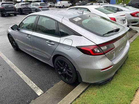 Used 2025 Honda Civic Sport image 4