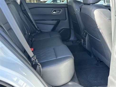 Certified 2024 Nissan Rogue Platinum w/ Platinum Premium Package image 16