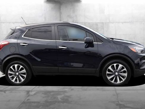 Used 2022 Buick Encore Preferred w/ Safety Package AWD/4WD image 5