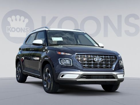 New 2026 Hyundai Venue SEL FWD image 10