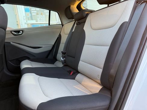 Used 2017 Hyundai Ioniq SEL image 12