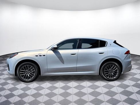 Used 2023 Maserati Grecale GT AWD/4WD image 21