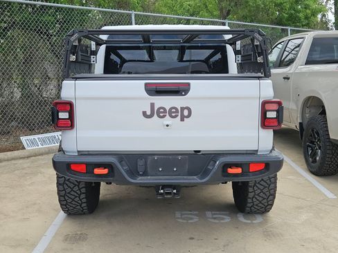 Used 2021 Jeep Gladiator Mojave image 3
