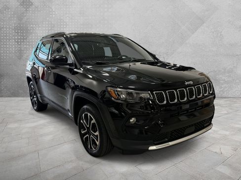 Used 2023 Jeep Compass Limited AWD/4WD image 1