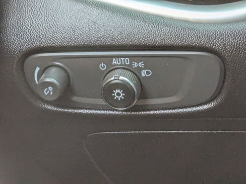 Used 2024 Chevrolet Malibu LT FWD image 32