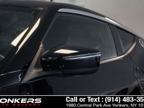 Used 2024 Nissan Z Performance w/ Floor Mat Package RWD image 11