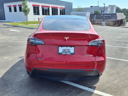 Used 2023 Tesla Model Y Long Range AWD/4WD image 28