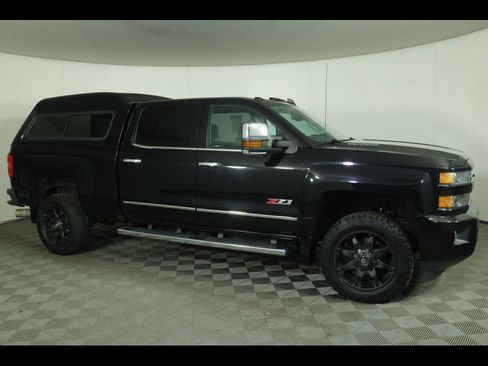 Used 2016 Chevrolet Silverado 2500 LTZ w/ Duramax Plus Package AWD/4WD image 5