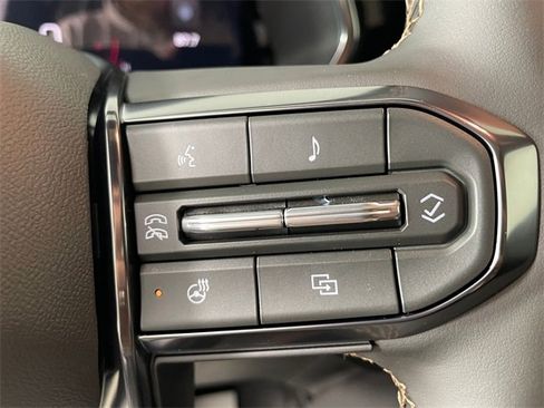 New 2026 GMC Canyon AT4 w/ Technology Plus Package image 10