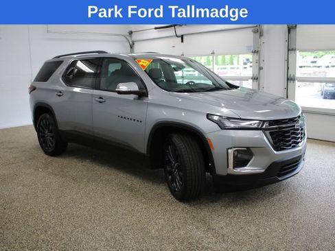 Used 2023 Chevrolet Traverse RS AWD/4WD image 7