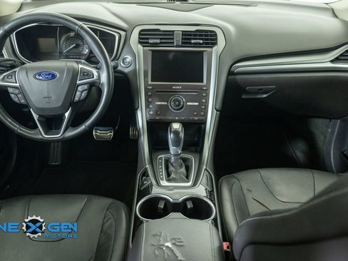 Used 2016 Ford Fusion Titanium FWD image 28