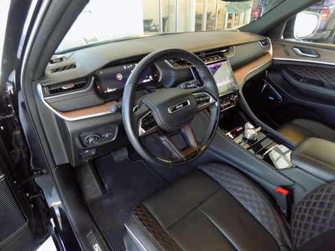 Used 2025 Jeep Grand Cherokee L Summit w/ Obsidian Package AWD/4WD image 22