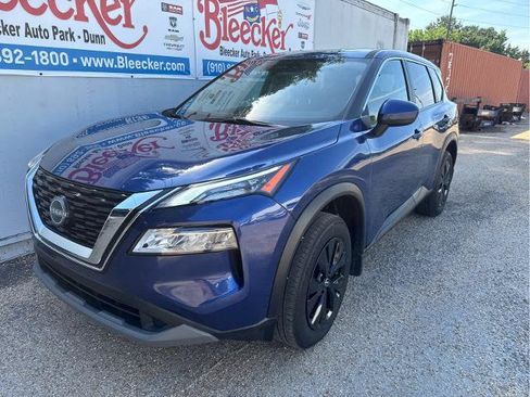 Used 2023 Nissan Rogue SV AWD/4WD image 6