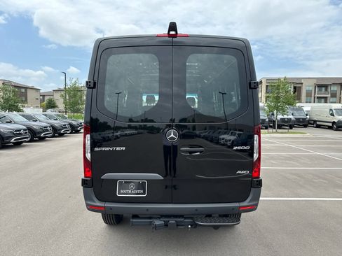 New 2025 Mercedes-Benz Sprinter 2500 image 6