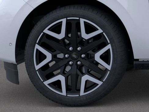 New 2025 Ford Expedition Max Platinum w/ Platinum Ultimate Package image 22