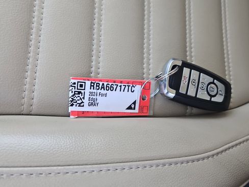 Used 2024 Ford Edge SEL w/ Convenience Package AWD/4WD image 20