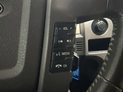Used 2013 Ford F150 XLT w/ Mid Equipment Group AWD/4WD image 38