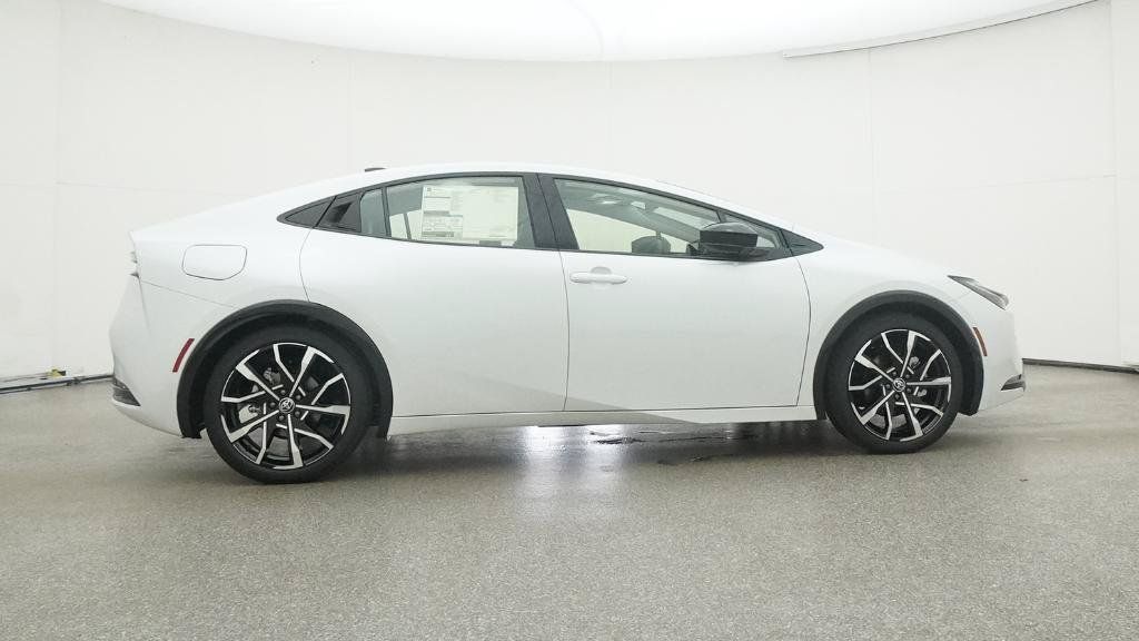 New 2026 Toyota Prius Plug-In Hybrid FWD image 26
