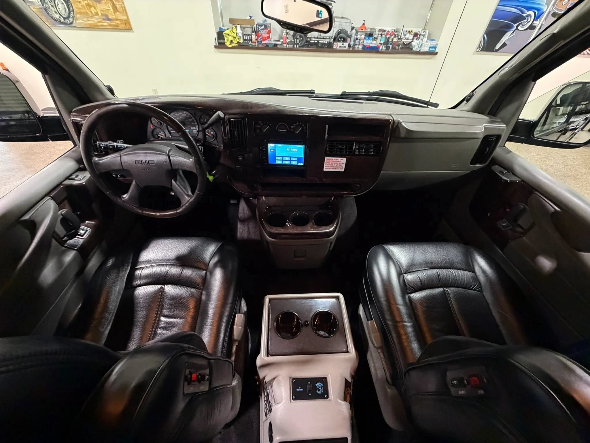Used 2007 GMC Savana 1500 AWD w/ Preferred Equipment Group image 85