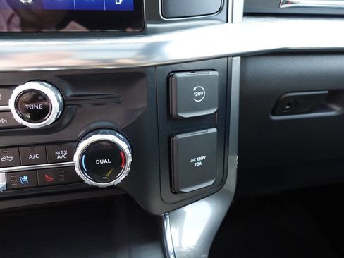 Used 2023 Ford F150 Lariat w/ Equipment Group 502A High image 50