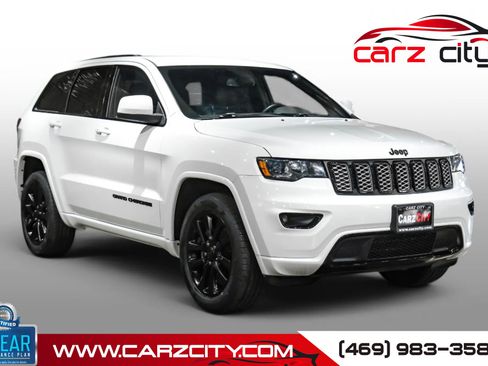 Used 2018 Jeep Grand Cherokee Altitude AWD/4WD image 1