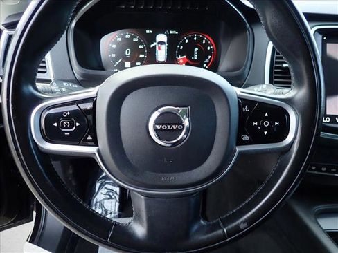 Used 2022 Volvo XC90 T5 Momentum w/ Advanced Package AWD/4WD image 15