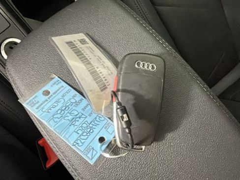 Used 2024 Audi Q3 2.0T Premium AWD/4WD image 21