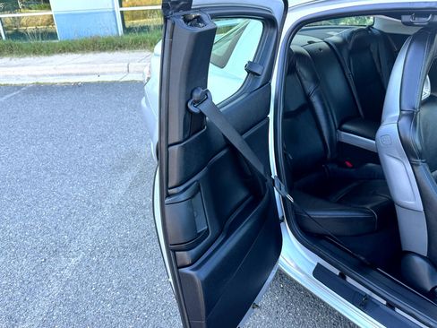 Used 2005 MAZDA RX-8 w/ AT Grand Touring Pkg image 27