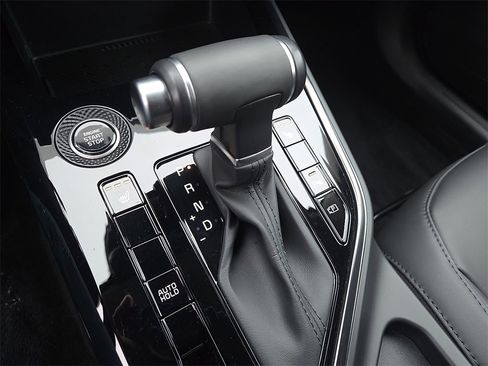 Certified 2023 Kia Niro EX image 15