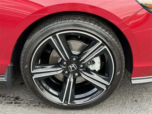 Used 2025 Honda Accord Sport image 5