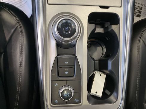 Used 2021 Ford Explorer XLT w/ Equipment Group 202A AWD/4WD image 23
