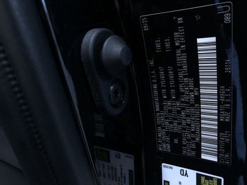 Used 2026 Toyota Corolla Cross LE FWD image 34