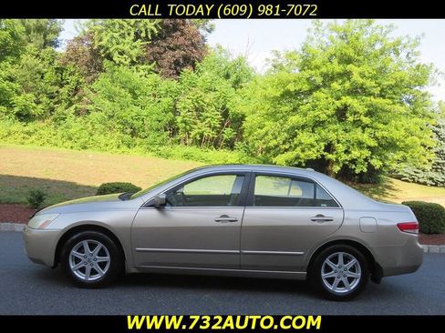 Used 2004 Honda Accord EX image 2