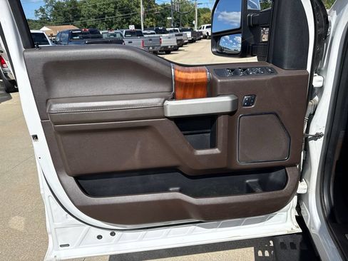Used 2018 Ford F350 King Ranch w/ King Ranch Ultimate Package AWD/4WD image 24